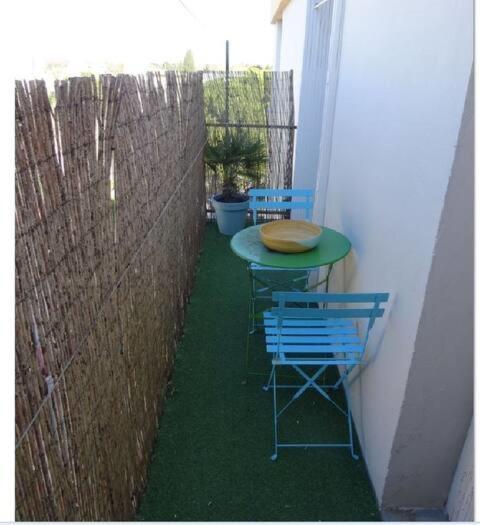 Apartament Les Tourterelles D'Awinion Zewnętrze zdjęcie